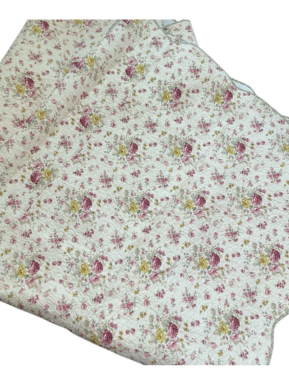 Vintage limited edition creamy ivory floral reversible quilt 90 x 96